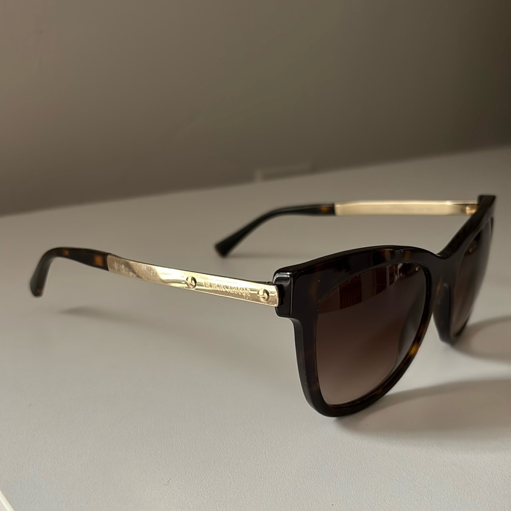 Giorgio Armani Sunglassess 8011 model